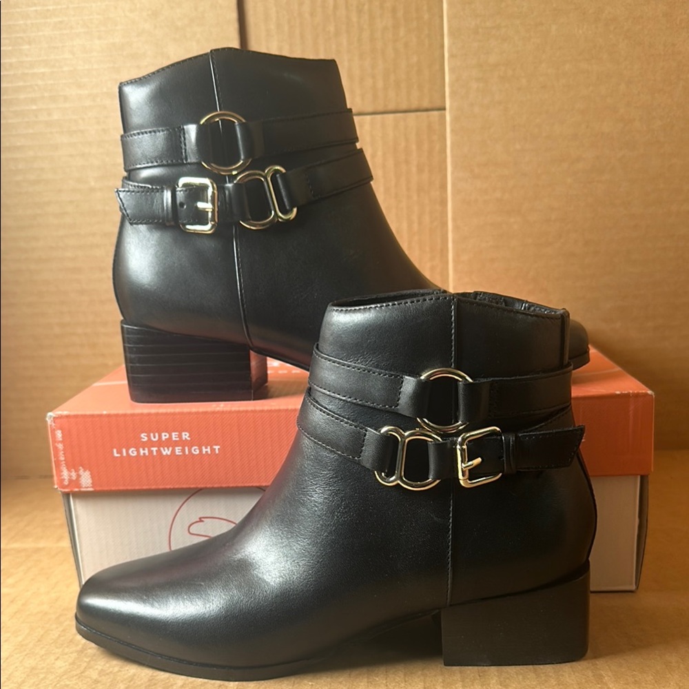 Easy Spirit Black Leather Ankle Boots with Double Buckle Detail